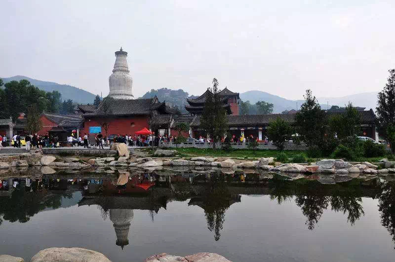 山西五台山在哪，一份五台山旅游攻略，酒店宾馆住宿等