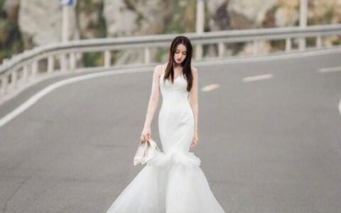 迪丽热巴婚纱造型，太美了！穿婚纱的女人真的都好美