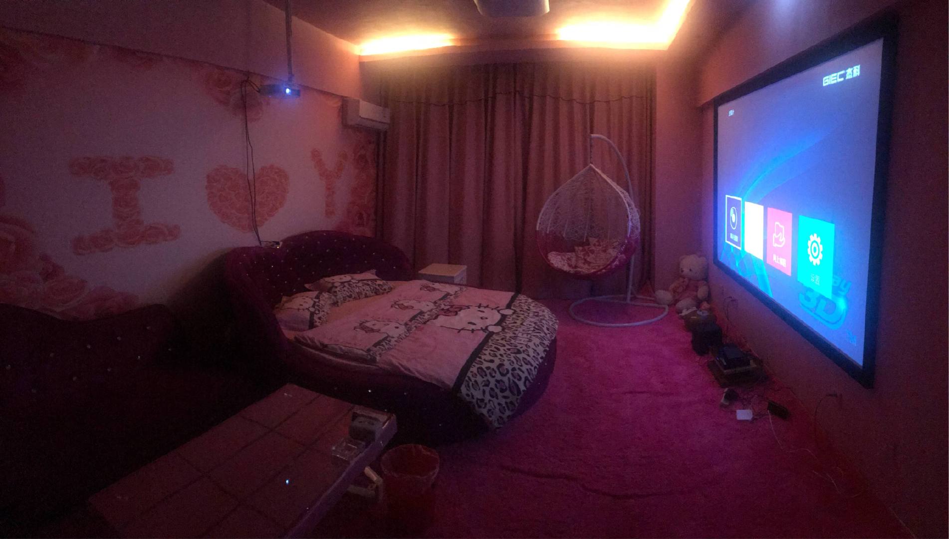 私人影院有多可怕， 私人情侣影院上热搜