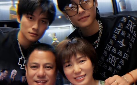 疯狂小杨哥爸爸遛鸟，小杨哥被坑惨