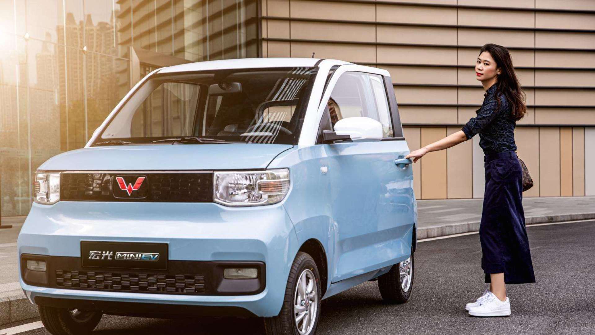 五菱宏光迷你mini版电动车，五菱宏光MINI雄起