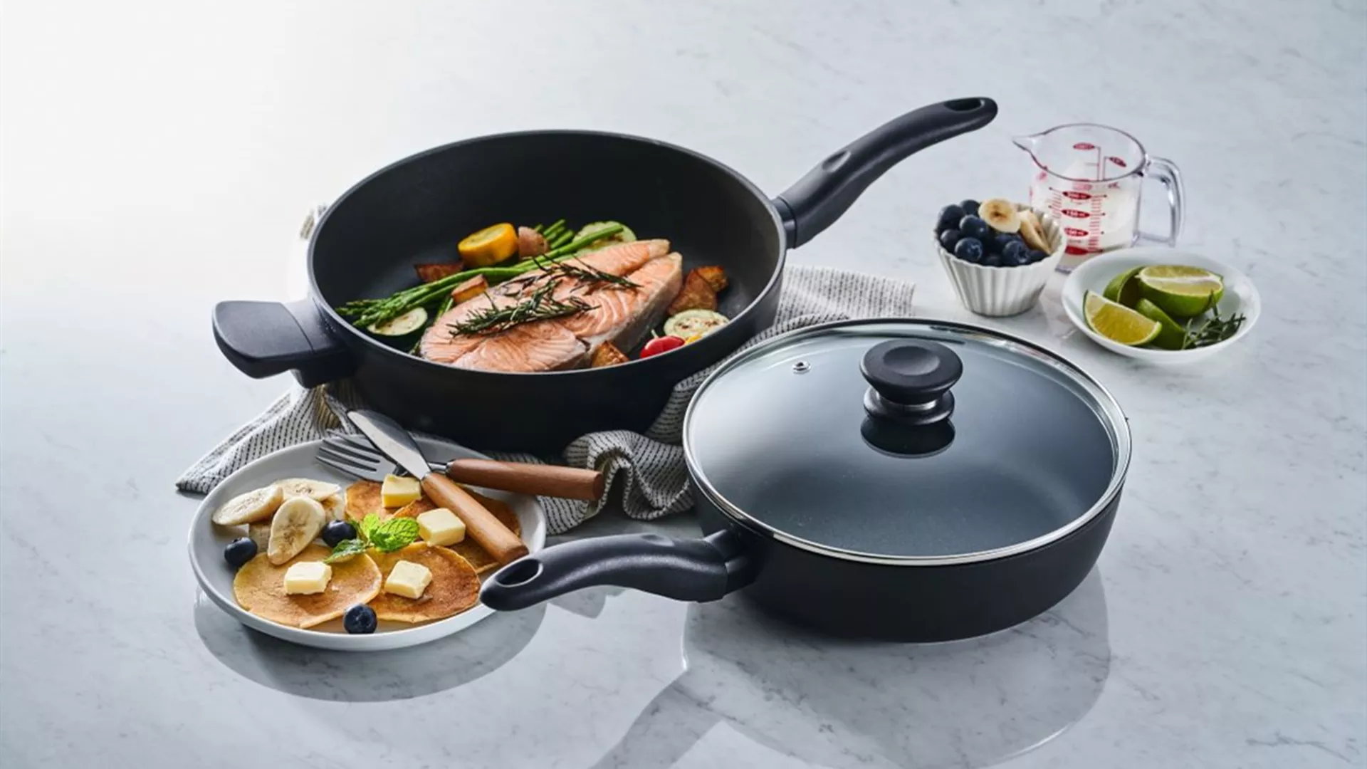 不粘锅有毒致癌不能用？炒锅买什么材质的好