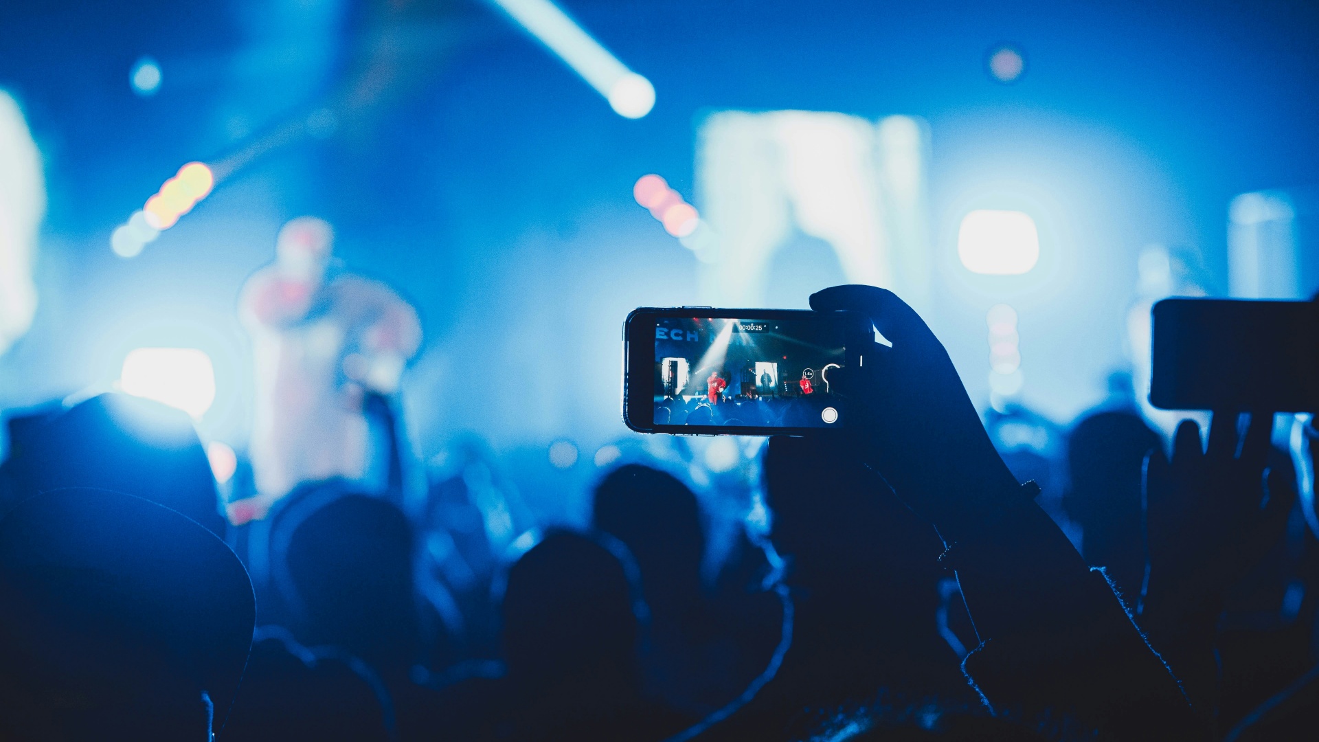 99％的人不知道，手机长期不关机与每天关机得差别