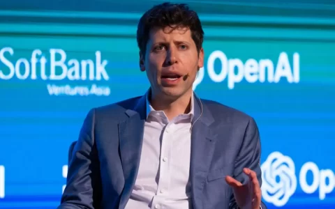 被DeepSeek逼宫！OpenAI CEO：GPT-5免费开放