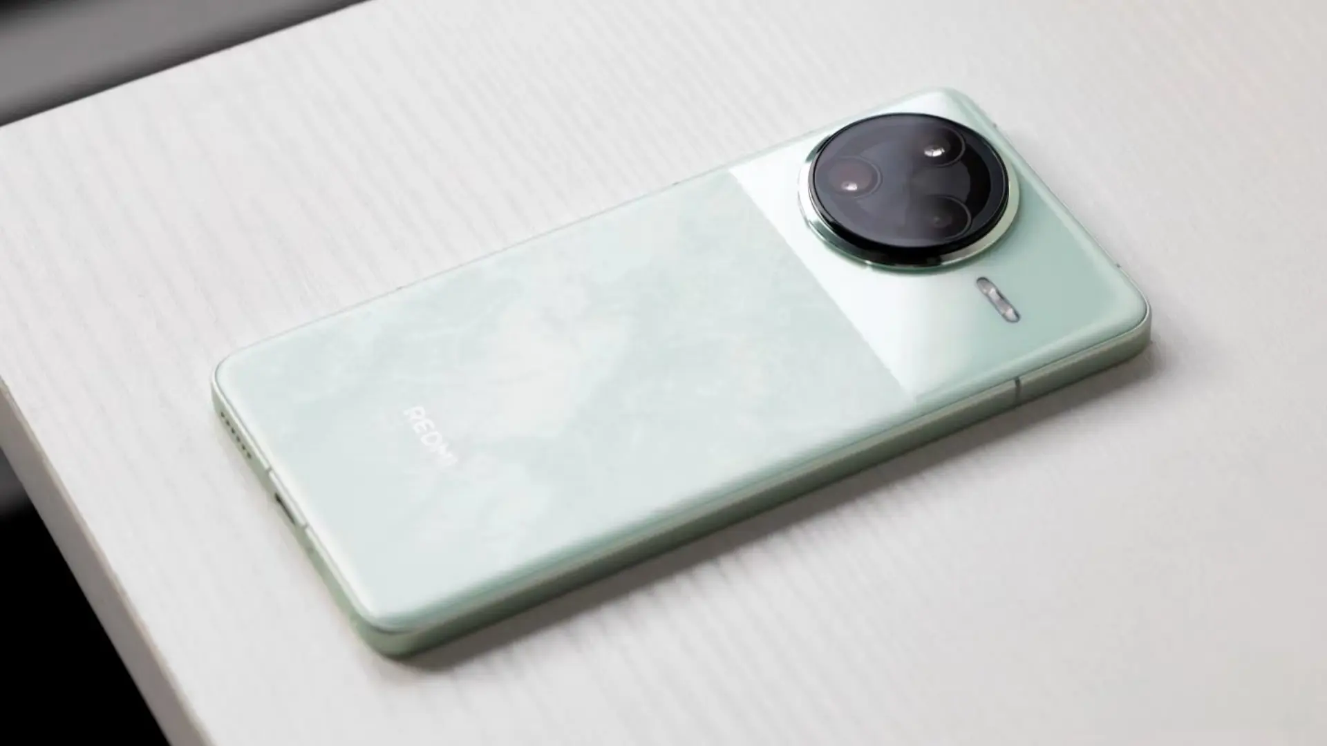 Redmi K90参数爆料：大电池+2K屏+潜望长焦