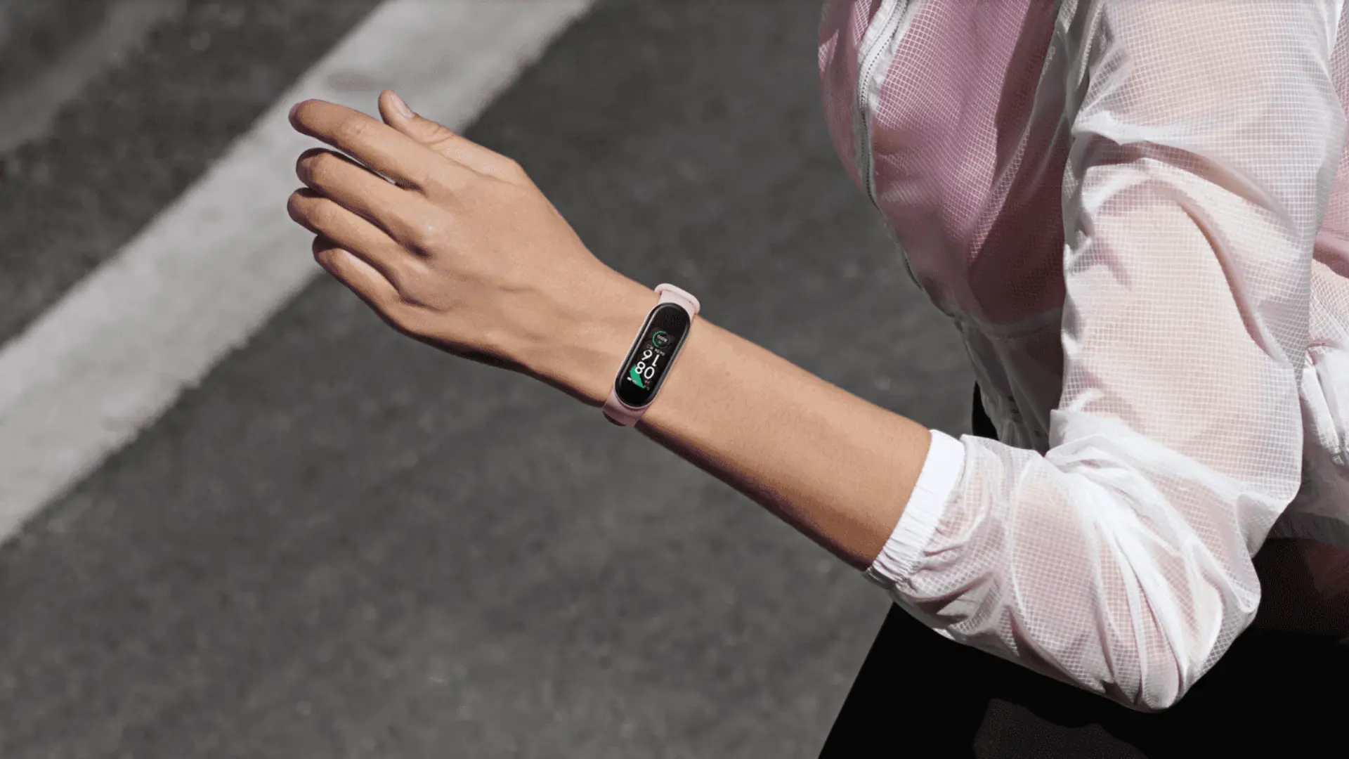 小米手环10爆料：1.72寸屏+21天续航，附渲染图