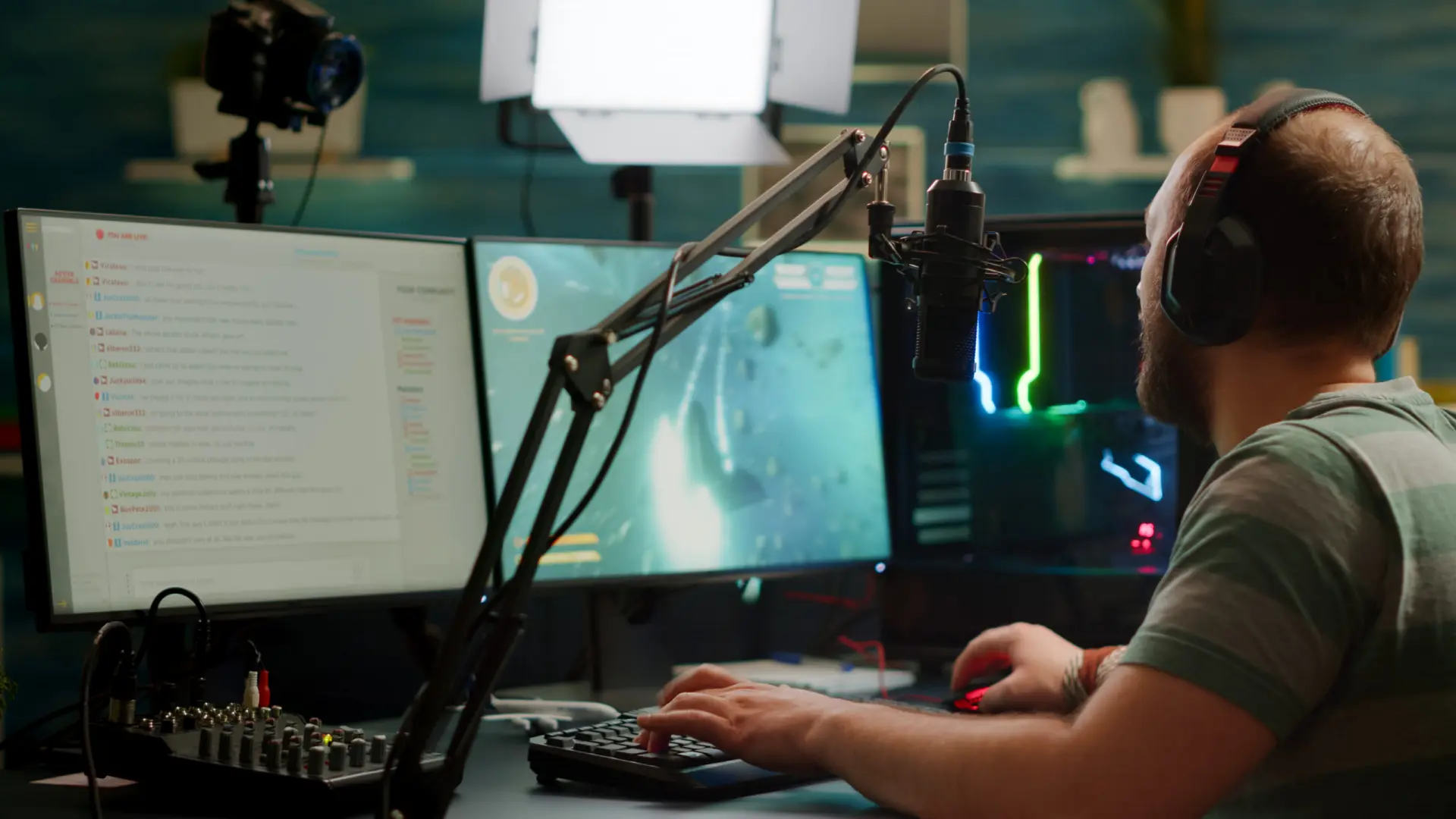 内容创作者只为赚钱！引入内容表达者“为爱发电”