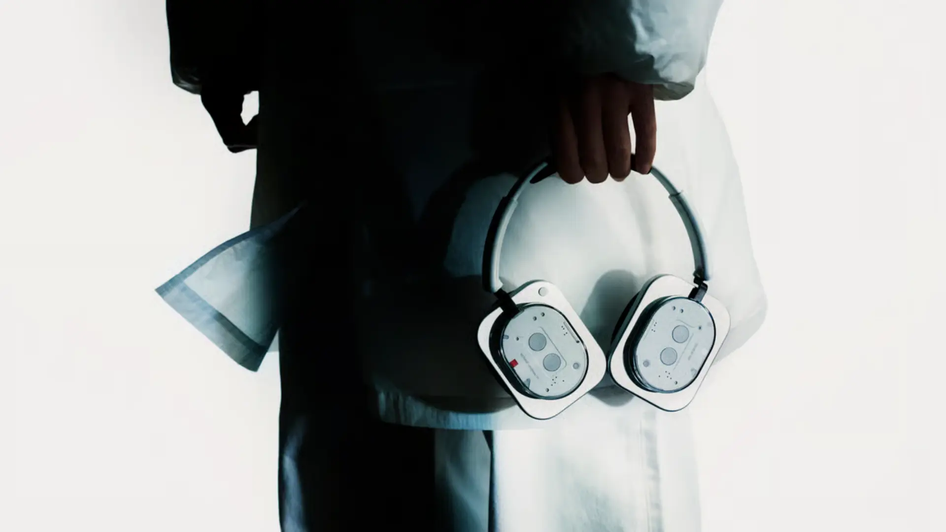 Nothing无线蓝牙降噪头戴式耳机Headphone (1) Nothing无线蓝牙降噪头戴式耳机Headphone (1)