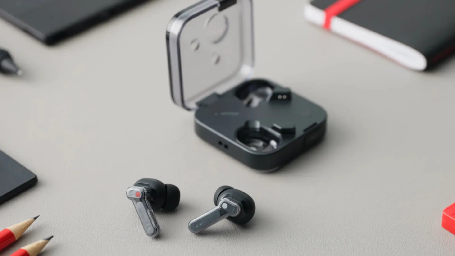 Nothing Ear 3耳机预售：双麦充电盒设计