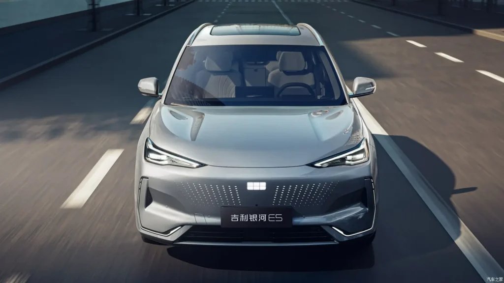 上市10个月狂卖15万辆！吉利银河E5纯电SUV凭什么