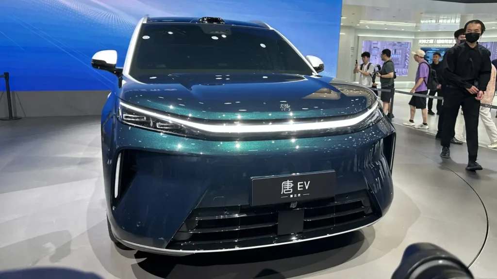 850公里续航+空气悬架？比亚迪第三代唐，又杀疯了
