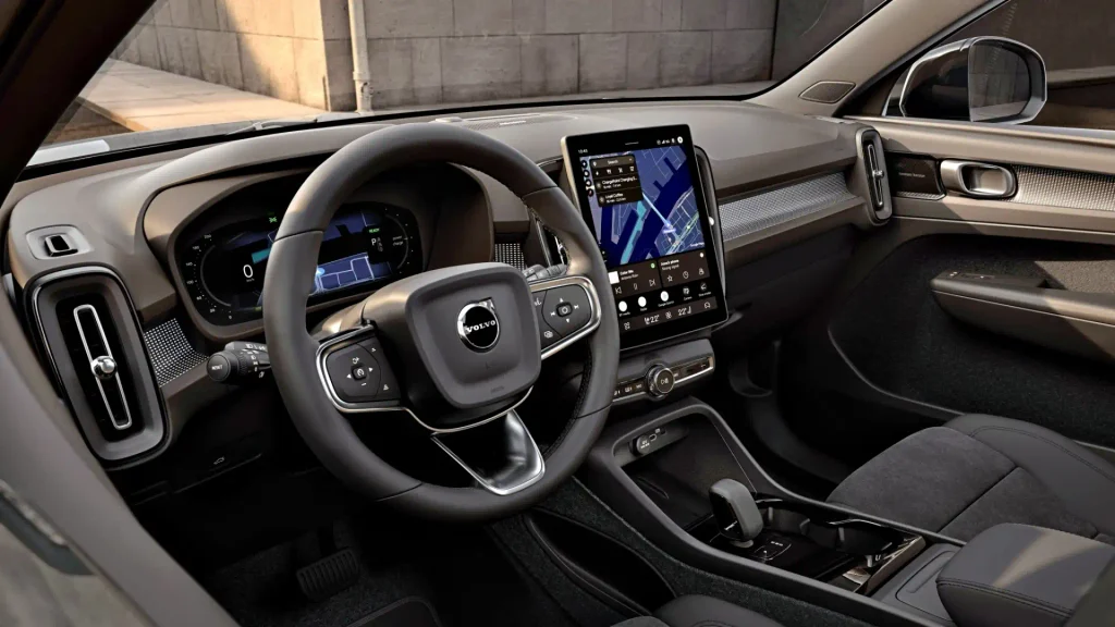 更安全了?从XC40到EC40,沃尔沃40系全面焕新 更安全了?从XC40到EC40,沃尔沃40系全面焕新