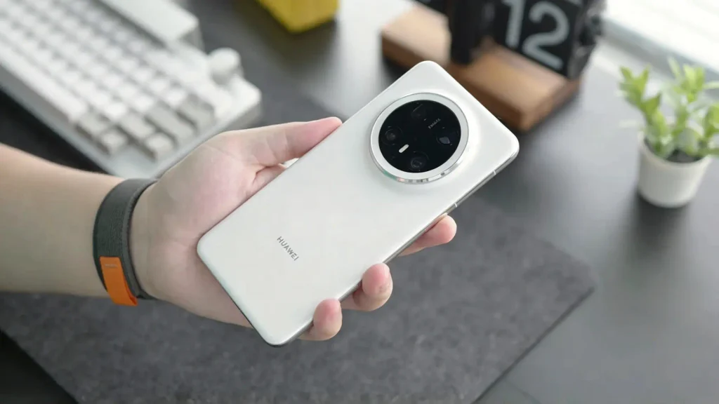 畅享100、星芒、Mate X8、nova 17，华为年底的四张牌